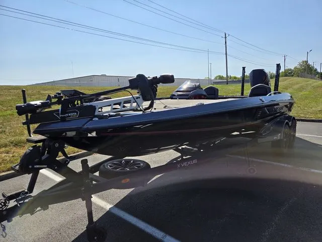 Slide: The Image of Vexus VX21 2025 - 7