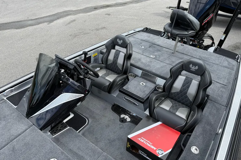 Slide: The Image of Humminbird Xplore 10 display on Phoenix 920 ELITE X II, 2026 model boat dashboard. - 8