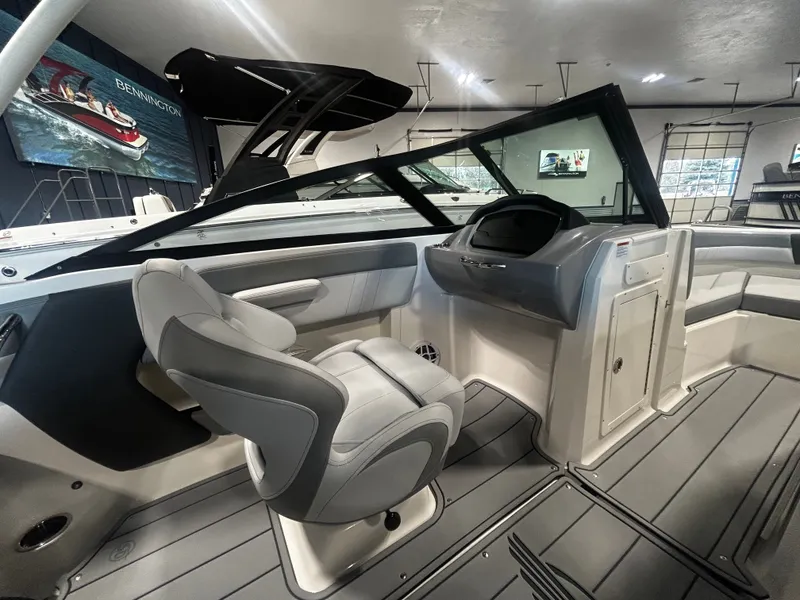 Slide: The Image of Chaparral 21 SSi 2026 - 10