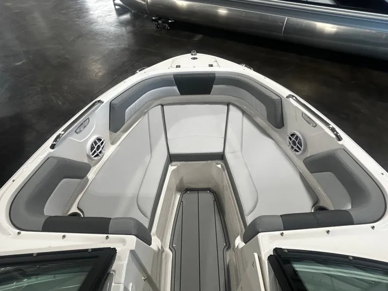 Slide: The Image of Chaparral 21 SSi 2026 - 15