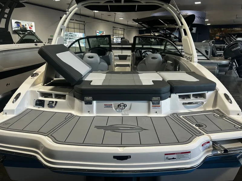 Slide: The Image of Chaparral 21 SSi 2026 - 21