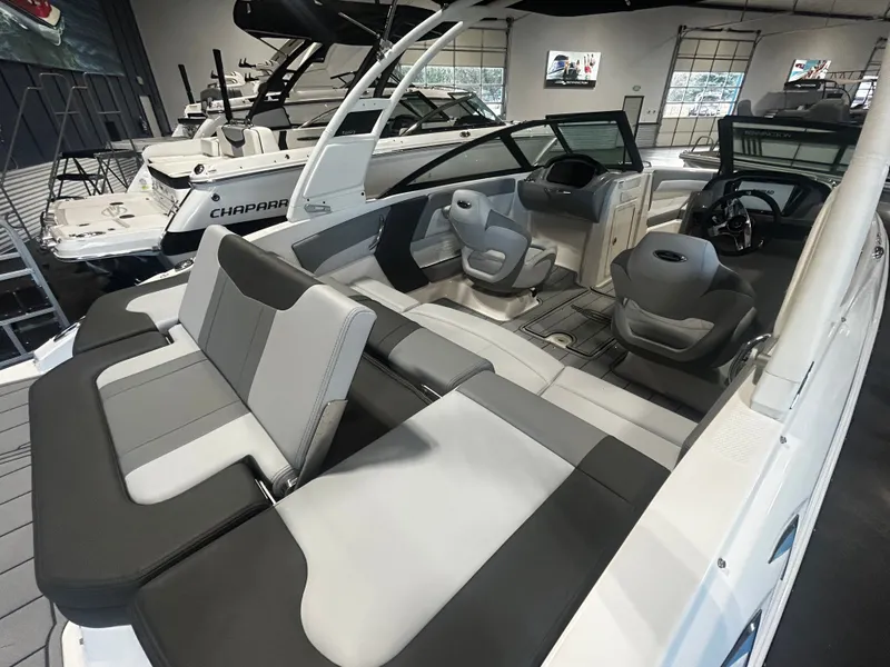 Slide: The Image of Chaparral 21 SSi 2026 - 7