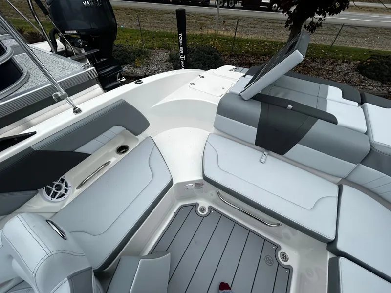 Slide: The Image of Chaparral 23 SSi 2026 - 18