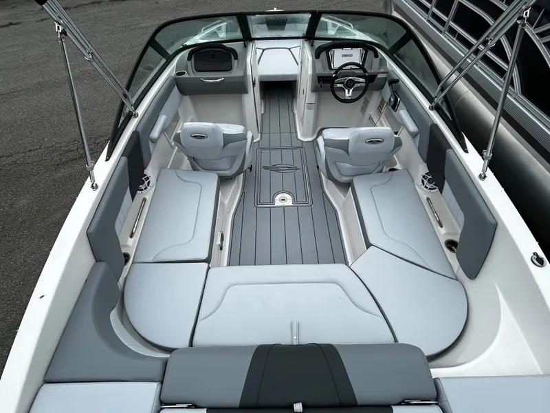 Slide: The Image of Chaparral 23 SSi 2026 - 7