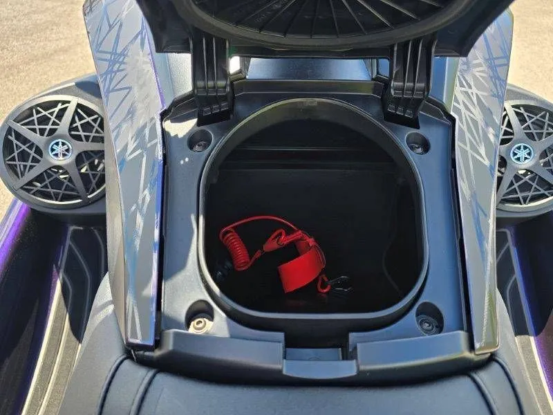 Slide: The Image of Yamaha Waverunner GP HO w/ Audio 2026 - 22