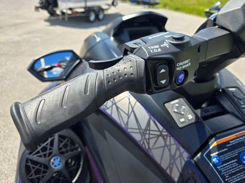 Slide: The Image of Yamaha Waverunner GP HO w/ Audio 2026 - 34