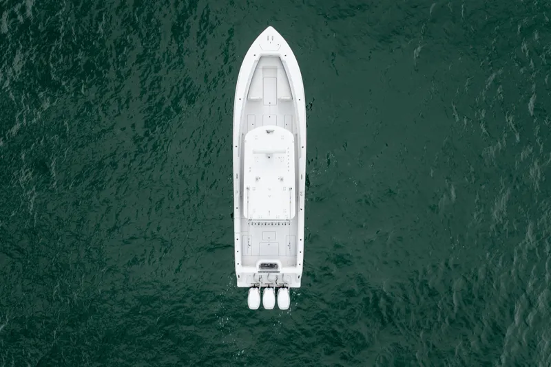 Slide: The Image of Invincible 39 Open Fisherman 2020 - 13