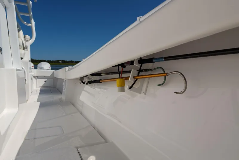 Slide: The Image of Onslow Bay TE Pelagic Predator- Gunwale - 21