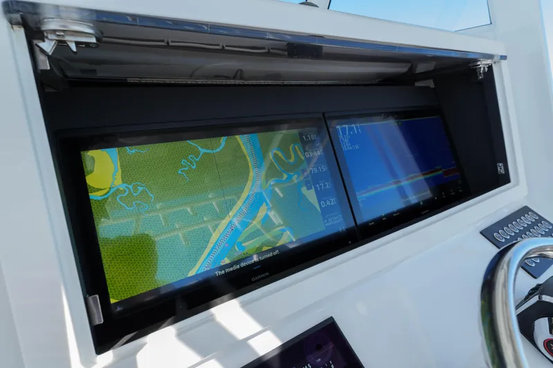 Slide: The Image of Onslow Bay TE Pelagic Predator- Electronics - 28