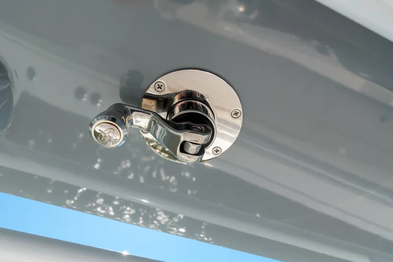 Slide: The Image of Onslow Bay TE Pelagic Predator- Outrigger Mounts - 32