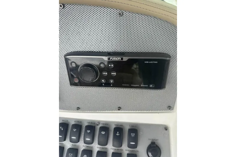 Slide: The Image of Fusion MS-UD750 stereo system on 2016 Chris-Craft Catalina 23 boat dashboard. - 4