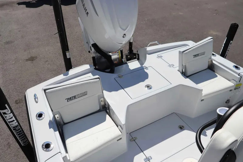 Slide: The Image of Pathfinder 2500 Hybrid 2026 - 11