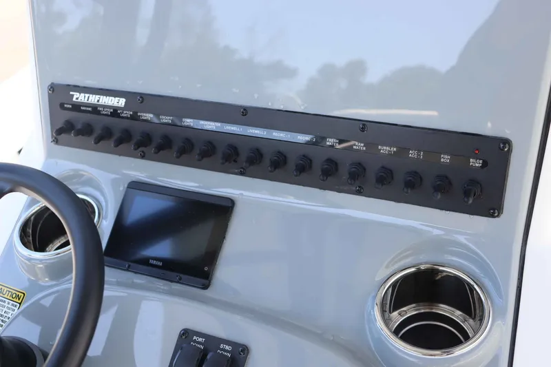 Slide: The Image of Pathfinder 2500 Hybrid 2026 - 13