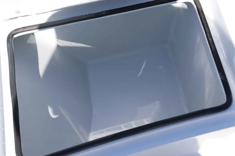 Slide: The Image of Pathfinder 2500 Hybrid 2026 - 21