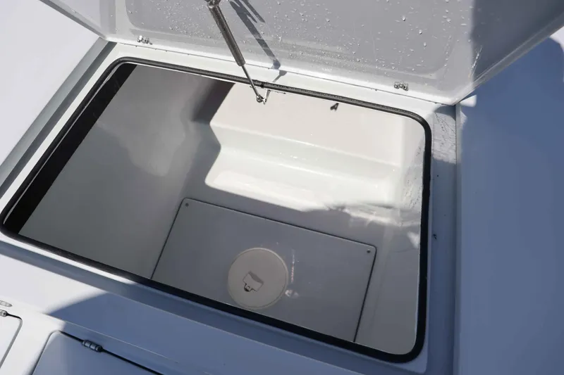 Slide: The Image of Pathfinder 2500 Hybrid 2026 - 25