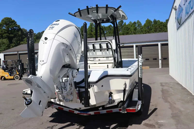 Slide: The Image of Pathfinder 2500 Hybrid 2026 - 4