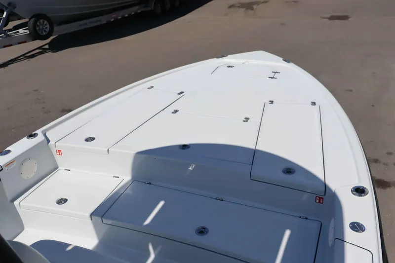 Slide: The Image of Pathfinder 2500 Hybrid 2026 - 6