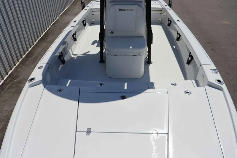 Slide: The Image of Pathfinder 2500 Hybrid 2026 - 7