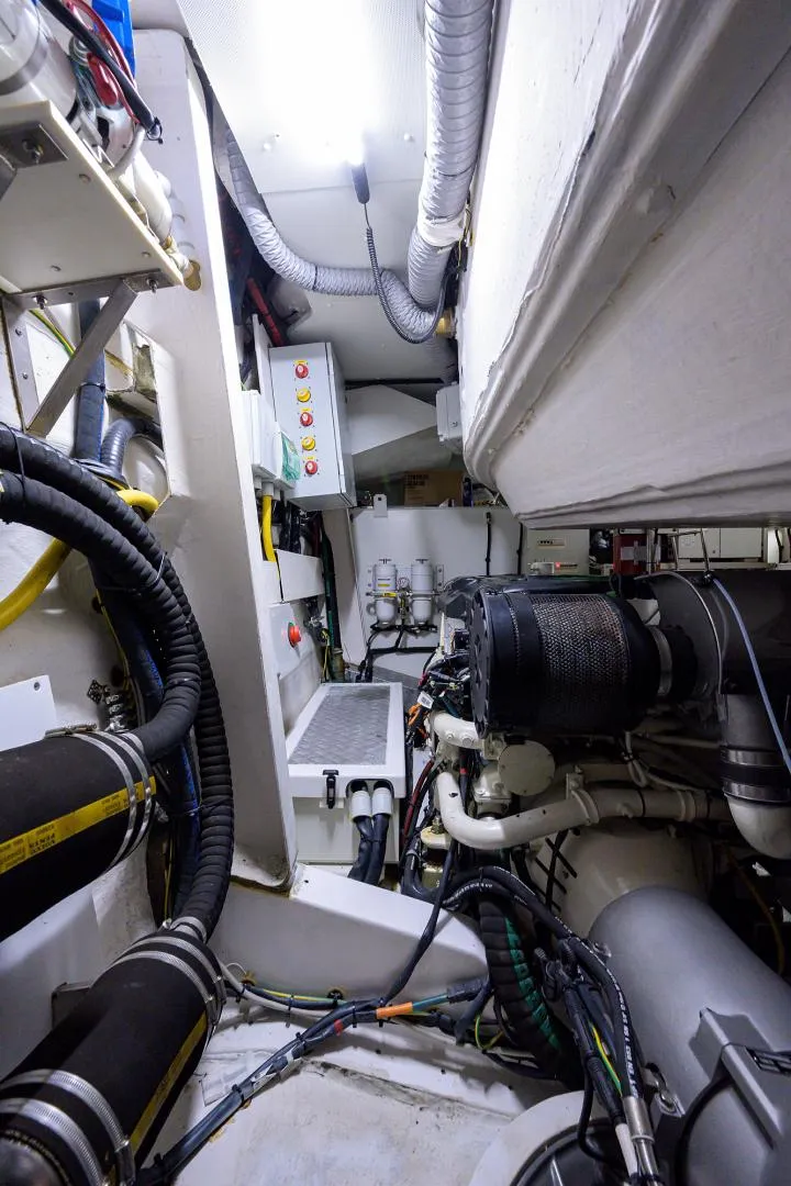 Slide: The Image of Azimut S7 2019 - 57