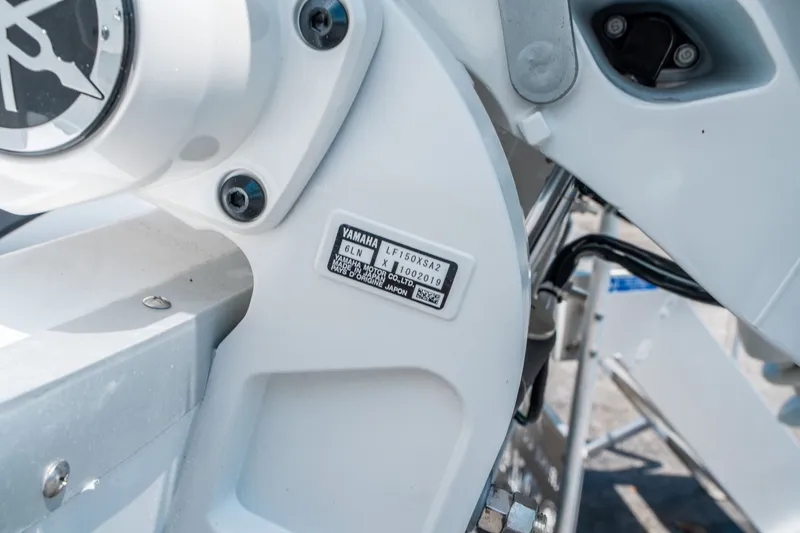 Slide: The Image of Sea Hunt Ultra 265 SE 2026 - 27