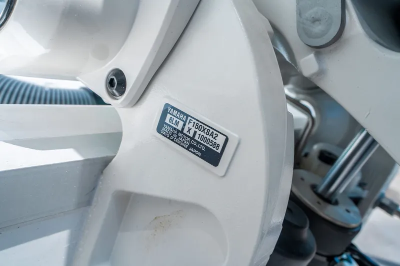 Slide: The Image of Sea Hunt Ultra 265 SE 2026 - 28