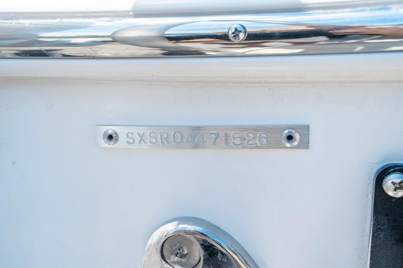 Slide: The Image of Sea Hunt Ultra 265 SE 2026 - 29