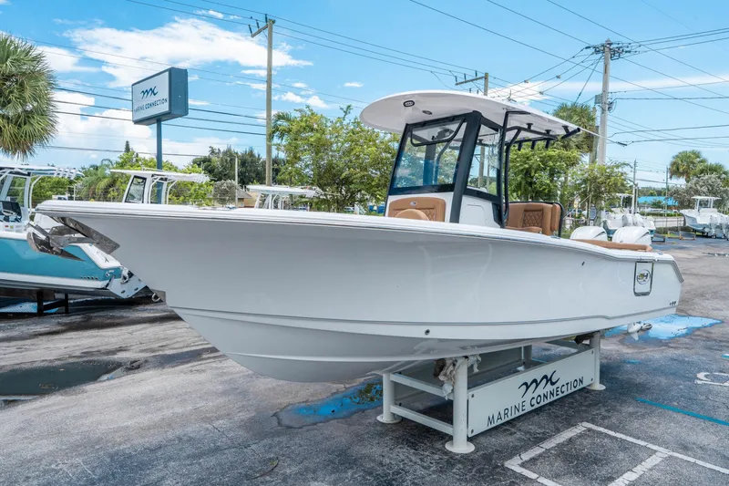 Slide: The Image of Sea Hunt Ultra 265 SE 2026 - 6