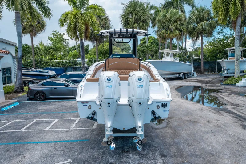 Slide: The Image of Sea Hunt Ultra 265 SE 2026 - 3