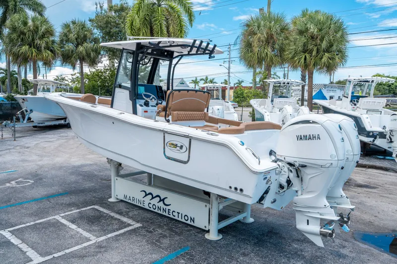 Slide: The Image of Sea Hunt Ultra 265 SE 2026 - 4