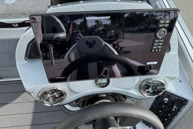 Slide: The Image of Dashboard of 2026 Phoenix 920 Elite X boat with Humminbird Xplore 12 display. - 6