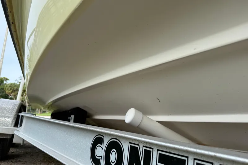 Slide: The Image of 2006 ShearWater Z2200 boat hull on trailer, close-up view. - 12