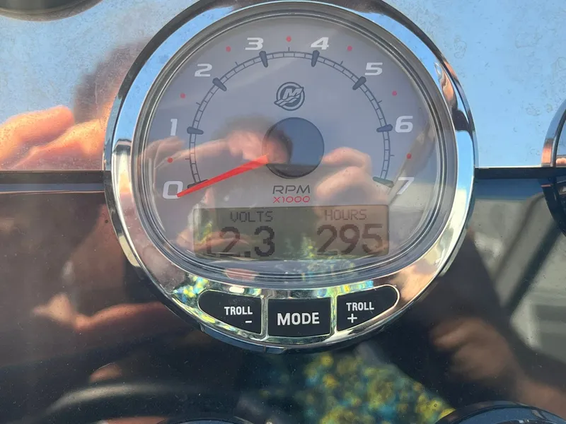 Slide: The Image of 2015 Formula 270 Bowrider 18 - 18