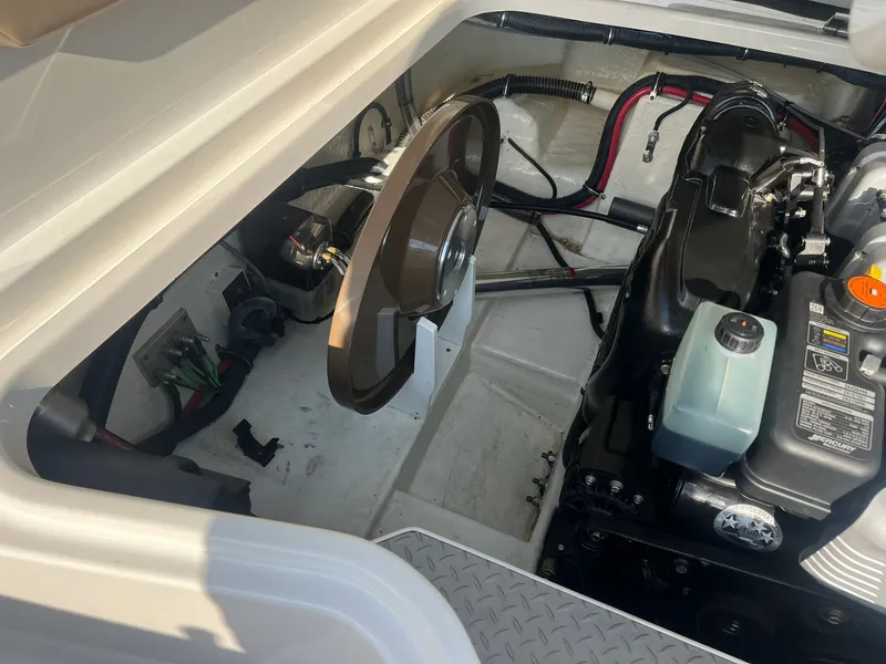 Slide: The Image of 2015 Formula 270 Bowrider 23 - 23