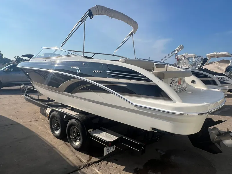 Slide: The Image of 2015 Formula 270 Bowrider 3 - 3