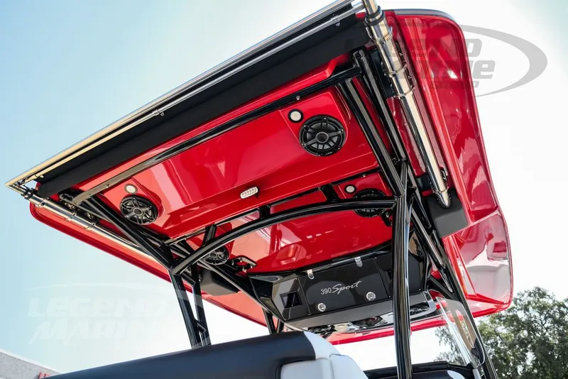 Slide: The Image of Nor-Tech 390 Sport 2026 - 31