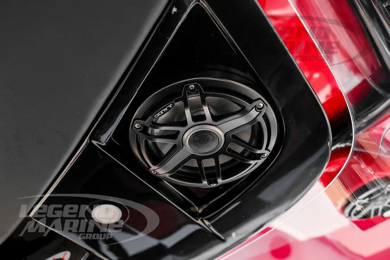 Slide: The Image of Nor-Tech 390 Sport 2026 - 36