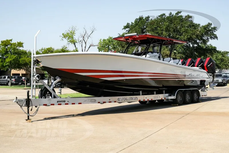 Slide: The Image of Nor-Tech 390 Sport 2026 - 4