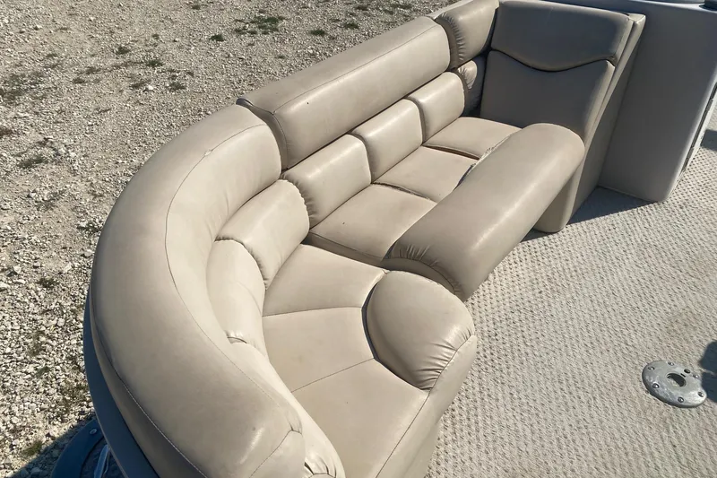 Slide: The Image of 2008 Bentley Pontoons Prestige 223LC beige seating on textured deck. - 10