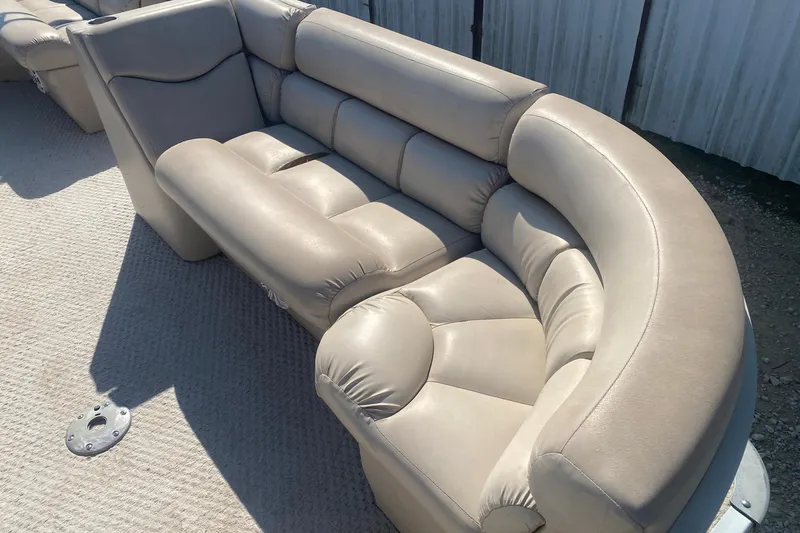 Slide: The Image of 2008 Bentley Pontoons Prestige 223LC, beige leather seating, outdoor setting. - 11