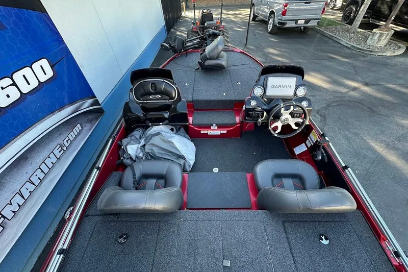 Slide: The Image of 2024 Nitro Z17 boat interior with Garmin navigation system and seating. - 11