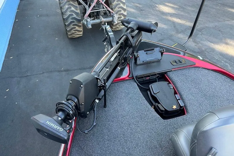 Slide: The Image of 2024 Nitro Z17 boat with Garmin trolling motor and control panel on deck. - 19