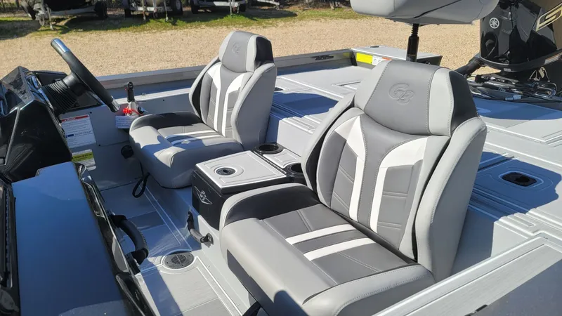 Slide: The Image of G3 Sportsman 1810 SE 2026 - 15