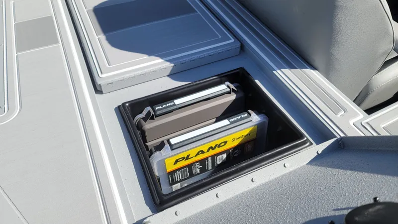 Slide: The Image of G3 Sportsman 1810 SE 2026 - 18