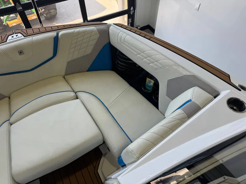 Slide: The Image of Nautique Super Air Nautique G21 2023 - 17