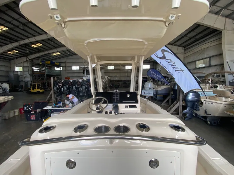 Slide: The Image of Scout 240 XSF 2026 - 5