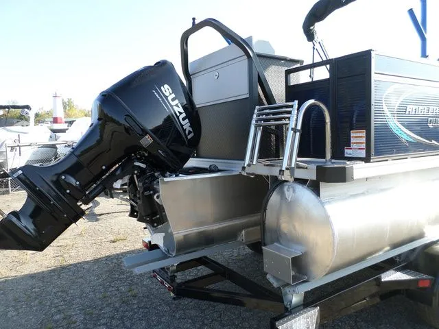 Slide: The Image of Angler Quest 8522 Family Fish LE 2026 - 10