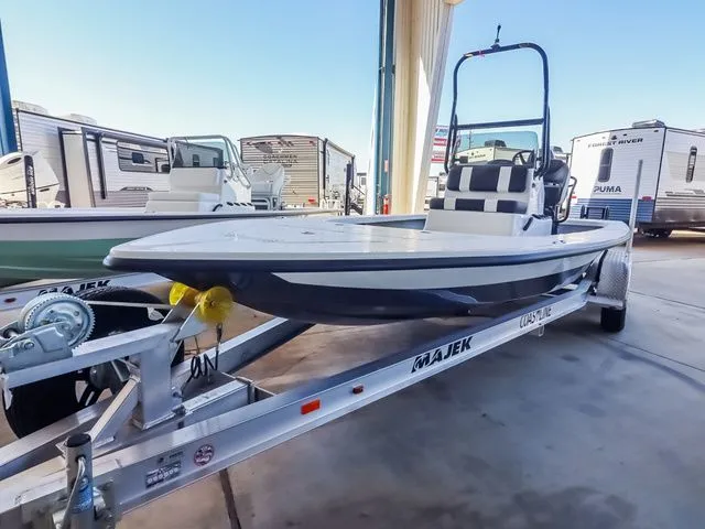 Slide: The Image of Majek 22 XTREME 2026 - 3