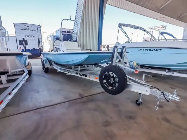 The Image of Majek 226 Illusion 2026 - 1