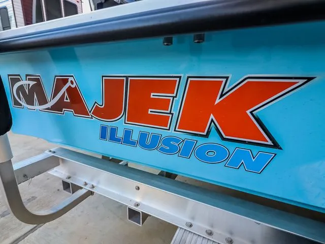 Slide: The Image of Majek 226 Illusion 2026 - 19