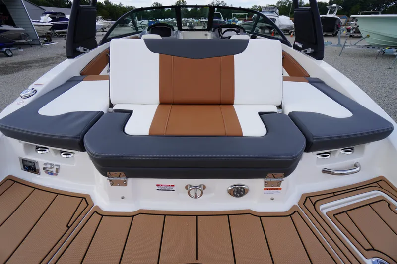 Slide: The Image of 2026 Chaparral 21 SSi boat interior with stylish seating and modern design. - 31